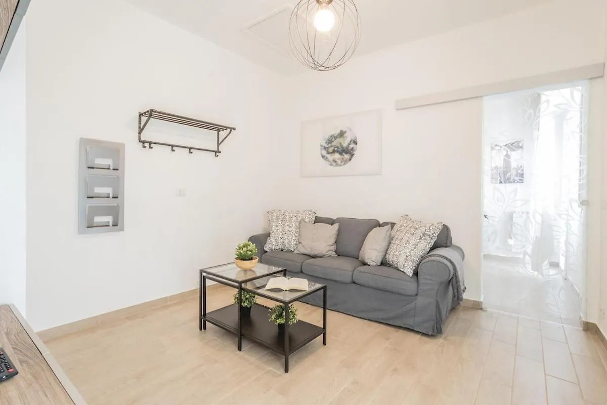 Splendido Appartamento Con Parcheggio E Terrazza Riccione