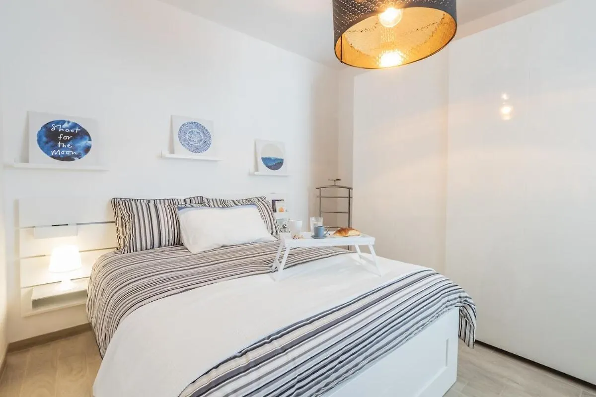 Splendido Appartamento Con Parcheggio E Terrazza Riccione Apartamento