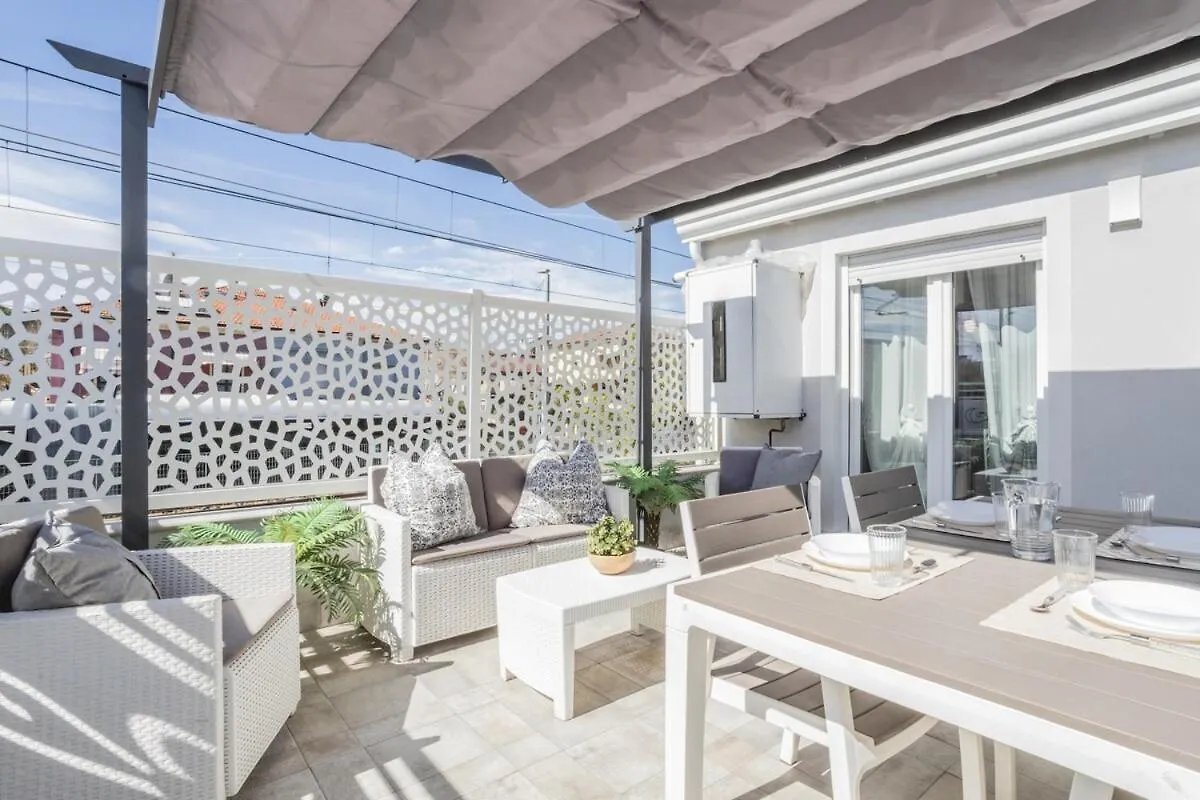 Splendido Appartamento Con Parcheggio E Terrazza Riccione Itália