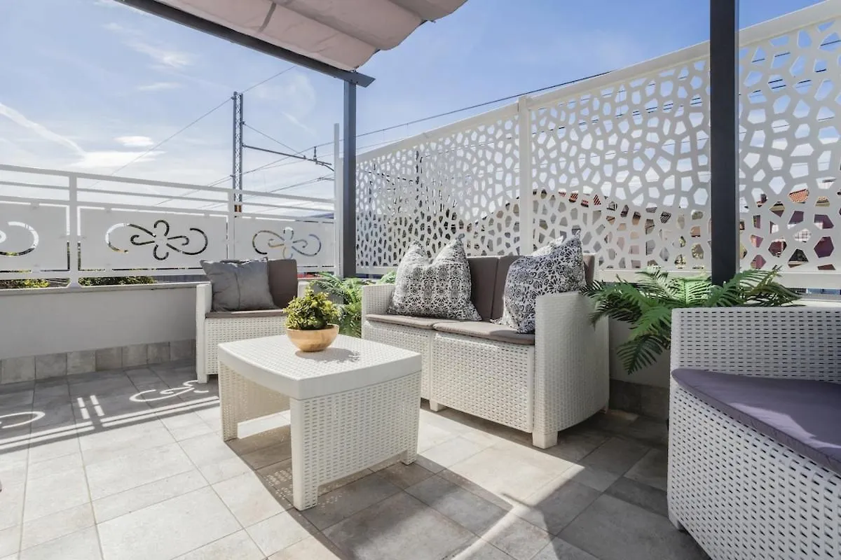 Apartamento Splendido Appartamento Con Parcheggio E Terrazza Riccione